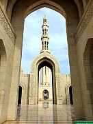 092  Sultan Qaboos Grand Mosque.jpg